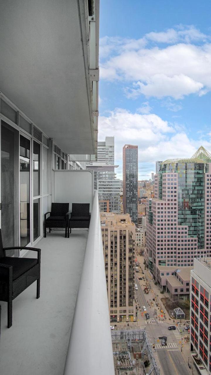 Skyline Suites - Walk To Mtcc, Acc, Rogers Centre & Entertainment District Toronto Exterior foto